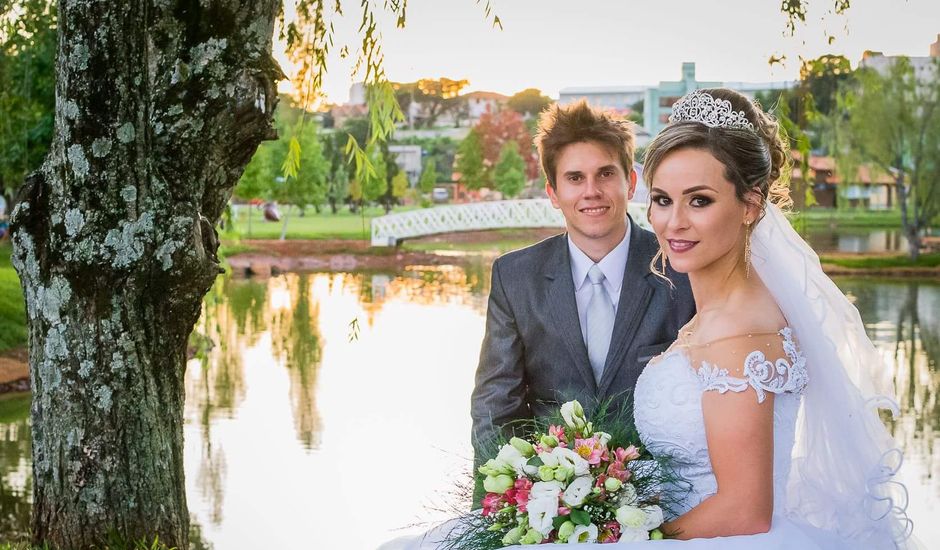 O casamento de Criciano e Daiane em Pinhalzinho, Santa Catarina