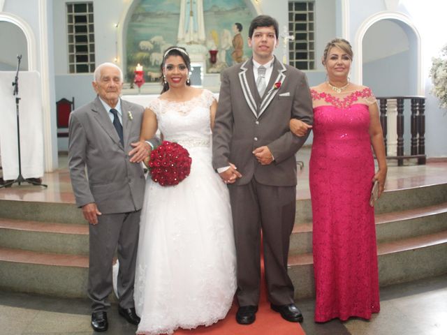 O casamento de Thiago Hubner e Vanessa Elisiário  em Itabira, Minas Gerais 36