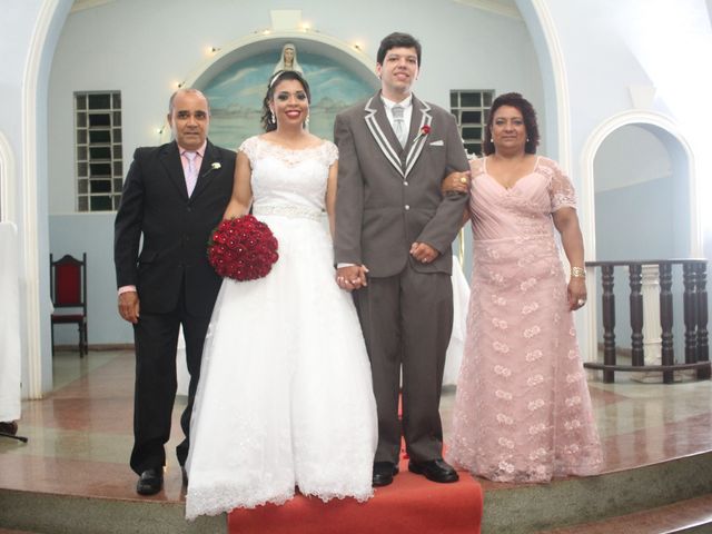O casamento de Thiago Hubner e Vanessa Elisiário  em Itabira, Minas Gerais 39