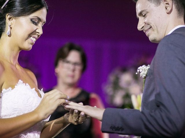 O casamento de Mauricio e Pri em Porto Alegre, Rio Grande do Sul 40