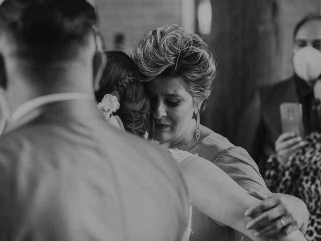 O casamento de Vitor e Paloma em Curitiba, Paraná 33