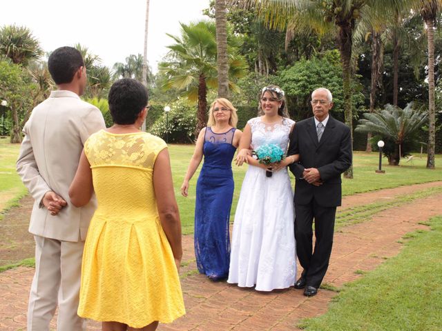 O casamento de Alline e Lucivaldo em Goiânia, Goiás 4