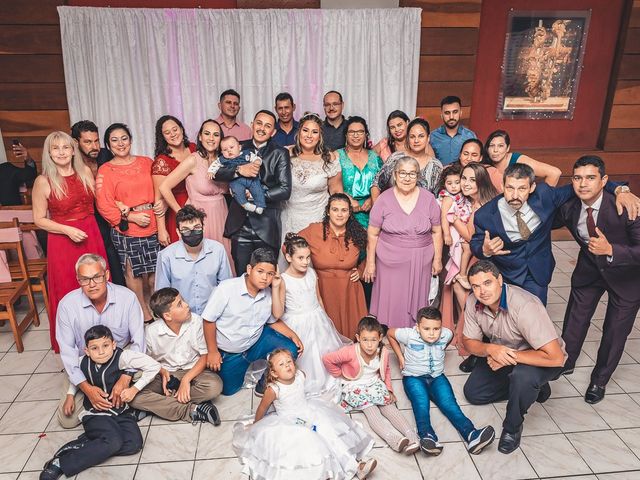 O casamento de André e Larissa em Matinhos, Paraná 35