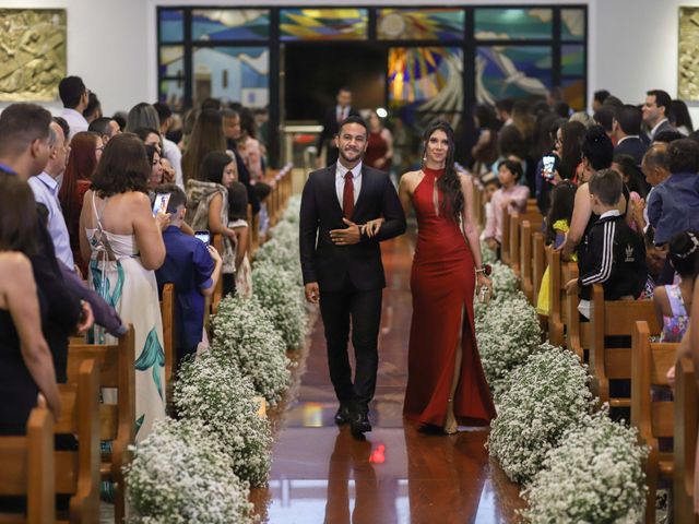 O casamento de Pedro e Carol em Brasília, Distrito Federal 36