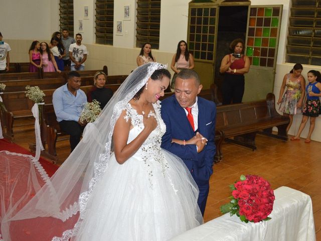 O casamento de Ildo e Sheila  em Trindade, Goiás 8