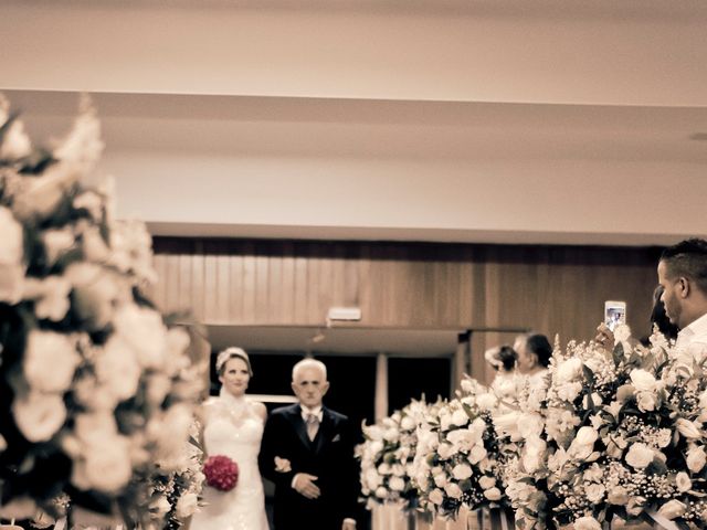 O casamento de Daniel e Cristiane em São Paulo 16