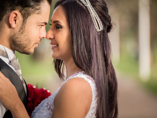 O casamento de Fernando e Daianna em Uberaba, Minas Gerais 10