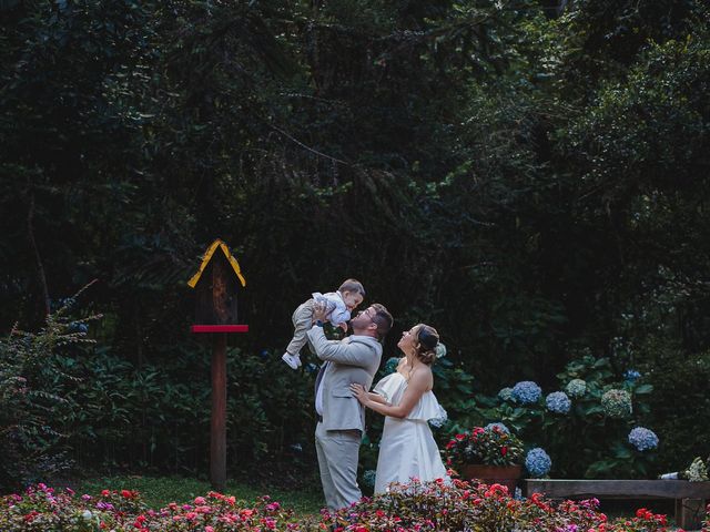 O casamento de Weverson e Jessica em Campos do Jordão, São Paulo Estado 3