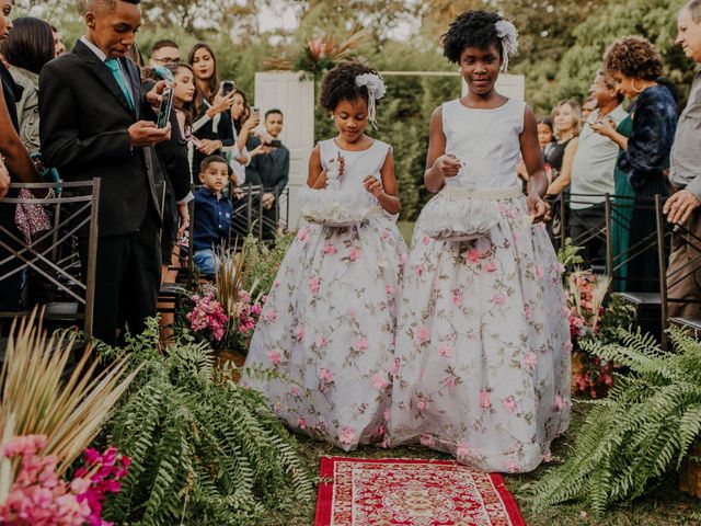 O casamento de Felipe e Mariana em Belo Horizonte, Minas Gerais 35