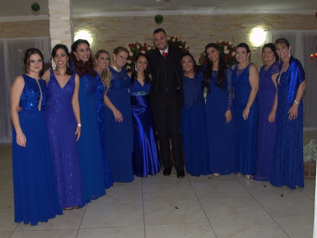 O casamento de Elder e Erika em Itapecerica da Serra, São Paulo 31