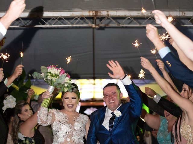 O casamento de Alex e Karina em Alfenas, Minas Gerais 21
