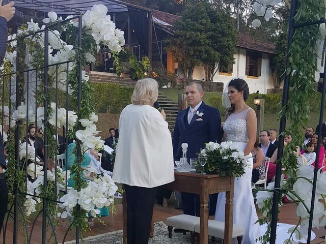 O casamento de Gabriel e Vanessa  em Santa Branca, São Paulo Estado 4