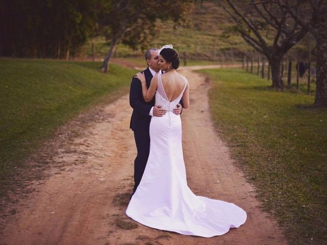 O casamento de Gabriel e Vanessa  em Santa Branca, São Paulo Estado 12