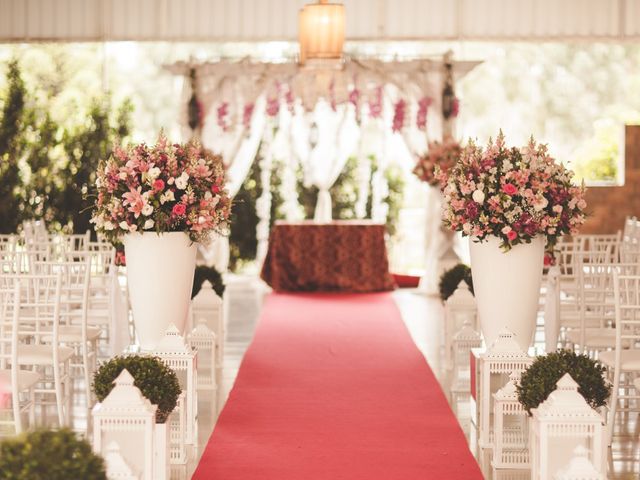 O casamento de Beatriz e Nicolas em Curitiba, Paraná 12