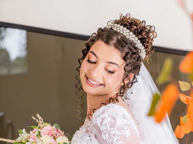 O casamento de Lucas e Victoria em Curitiba, Paraná 31