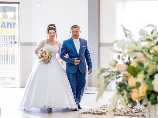 O casamento de Lucas e Victoria em Curitiba, Paraná 45