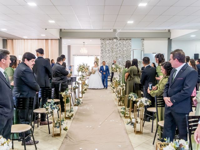 O casamento de Lucas e Victoria em Curitiba, Paraná 46