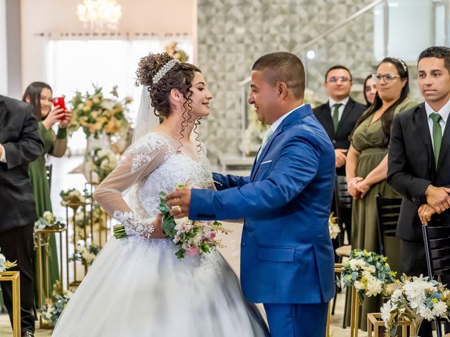 O casamento de Lucas e Victoria em Curitiba, Paraná 49