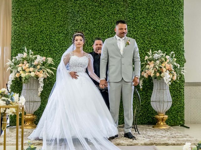 O casamento de Lucas e Victoria em Curitiba, Paraná 56