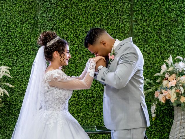 O casamento de Lucas e Victoria em Curitiba, Paraná 72