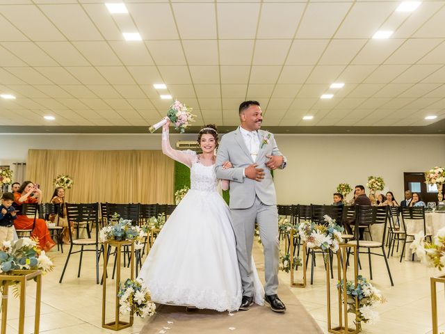O casamento de Lucas e Victoria em Curitiba, Paraná 74
