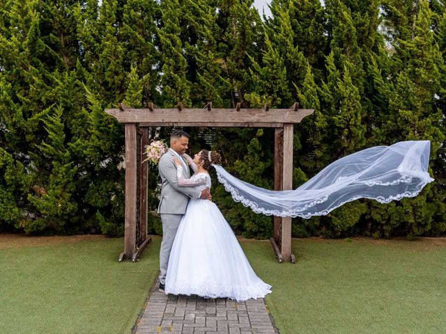 O casamento de Lucas e Victoria em Curitiba, Paraná 81