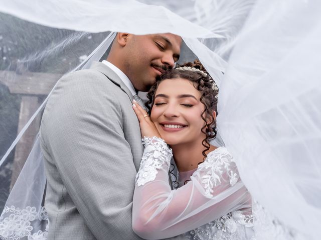 O casamento de Lucas e Victoria em Curitiba, Paraná 83