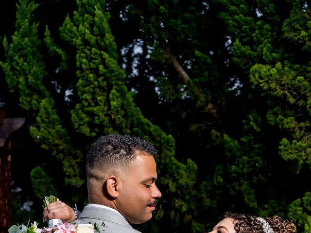 O casamento de Lucas e Victoria em Curitiba, Paraná 91