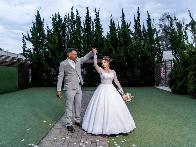 O casamento de Lucas e Victoria em Curitiba, Paraná 94