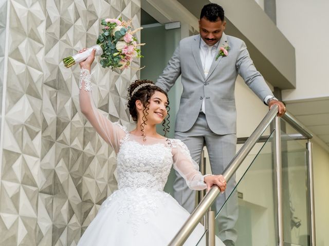 O casamento de Lucas e Victoria em Curitiba, Paraná 97