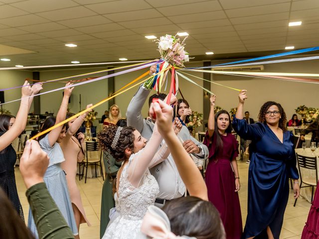 O casamento de Lucas e Victoria em Curitiba, Paraná 103