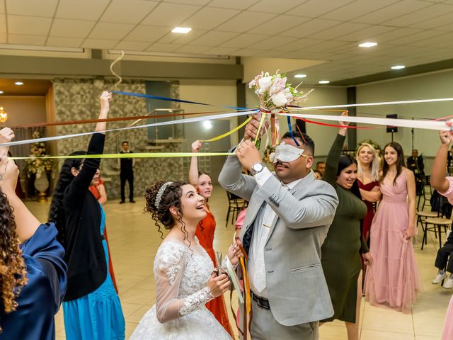 O casamento de Lucas e Victoria em Curitiba, Paraná 105