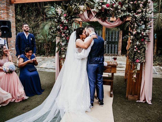 O casamento de Eduardo e Fernanda em Itapecerica da Serra, São Paulo 32