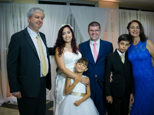 O casamento de Diego e Amanda em Paranaguá, Paraná 94