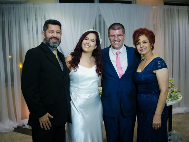 O casamento de Diego e Amanda em Paranaguá, Paraná 95