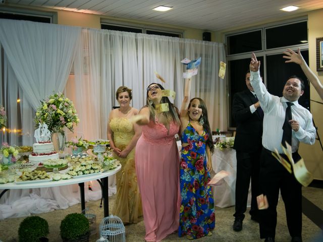 O casamento de Diego e Amanda em Paranaguá, Paraná 100