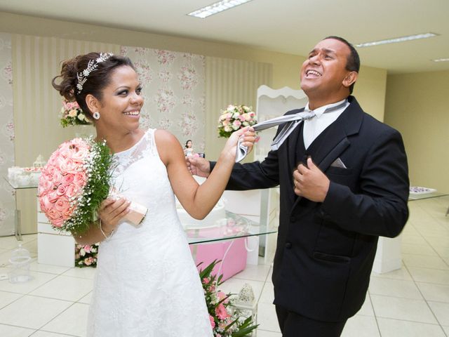 O casamento de Daniel e Letícia  em Araruama, Rio de Janeiro 35
