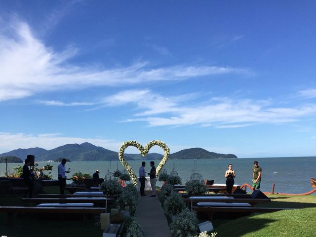 O casamento de Fabio e Carol em Caraguatatuba, São Paulo Estado 7