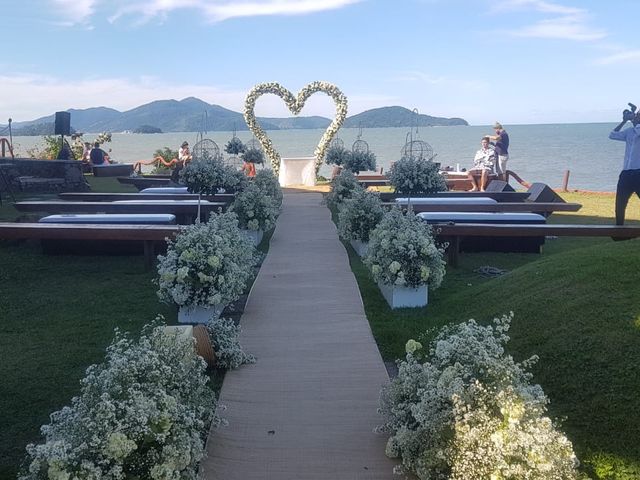 O casamento de Fabio e Carol em Caraguatatuba, São Paulo Estado 22