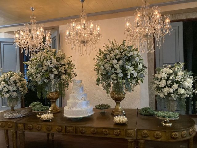 O casamento de Jonatas e Cristiane  em Belo Horizonte, Minas Gerais 6