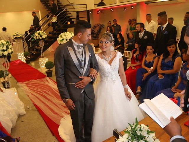 O casamento de Adriano e Jhenifer em Osasco, São Paulo 12