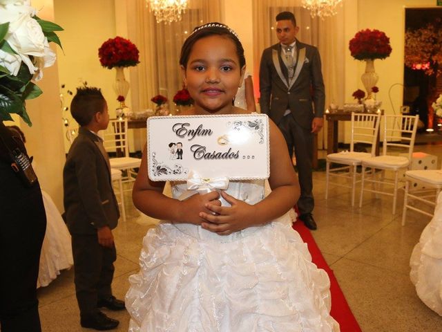 O casamento de Adriano e Jhenifer em Osasco, São Paulo 18