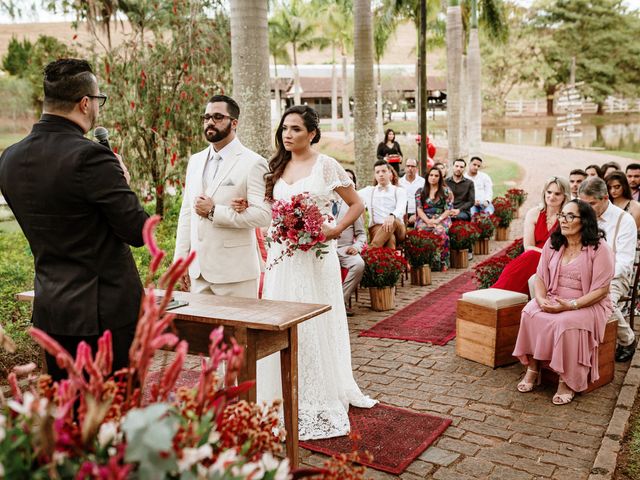 O casamento de Wagner e Jussara em Mateus Leme, Minas Gerais 9