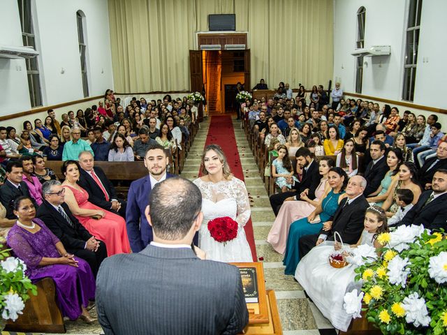 O casamento de Glauberth e Mirella em Muriaé, Minas Gerais 10