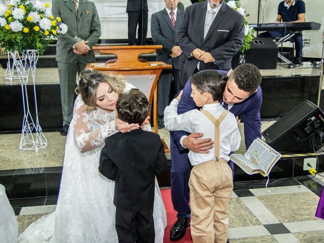 O casamento de Glauberth e Mirella em Muriaé, Minas Gerais 18