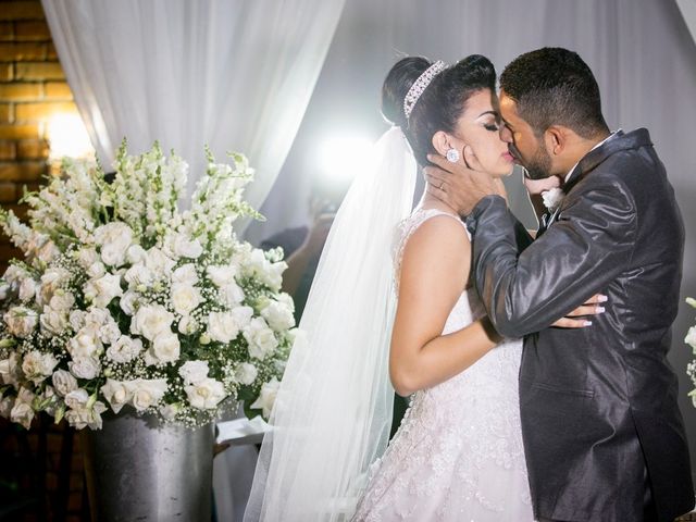 O casamento de Eriomar e Amanda em Belo Horizonte, Minas Gerais 31