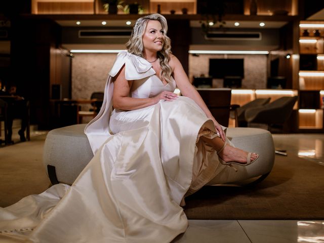 O casamento de LUIS e MICHELE em Curitiba, Paraná 38