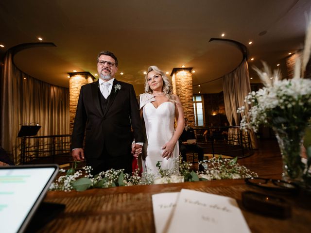 O casamento de LUIS e MICHELE em Curitiba, Paraná 68
