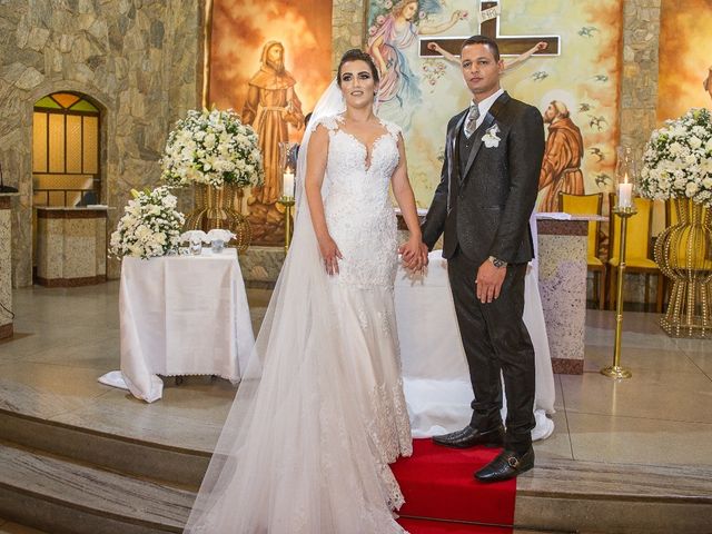 O casamento de Shelton Linquer Naiti Guimarães e Karolyne Camylla Costa Silva Guimarães em Divinópolis, Minas Gerais 3