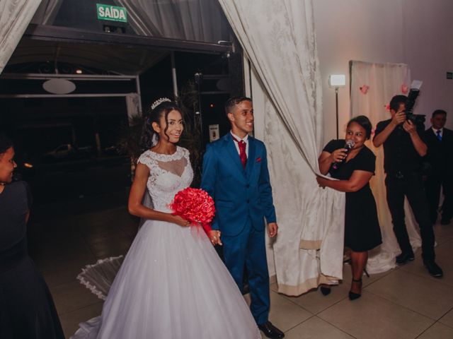 O casamento de Fhelipe e Jessica em São Vicente, São Paulo Estado 66
